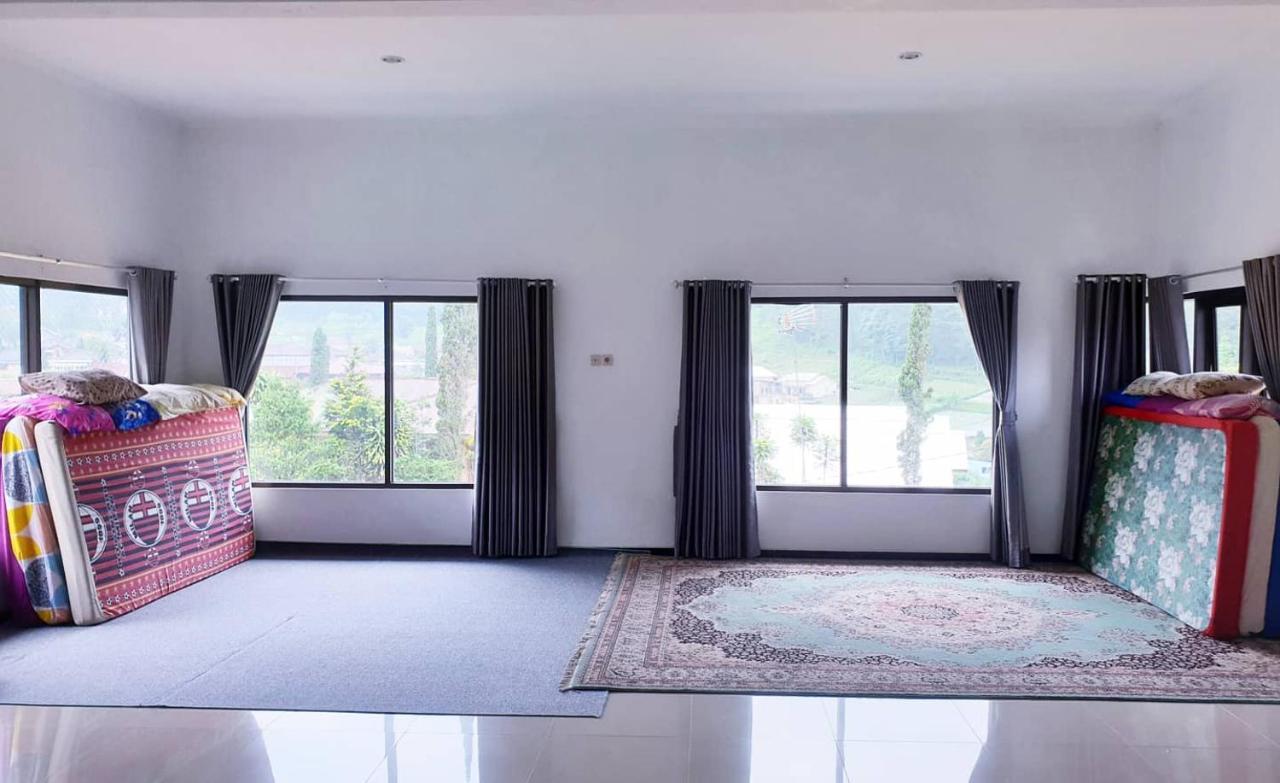 Villa Batumarta Tawangmangu Extérieur photo